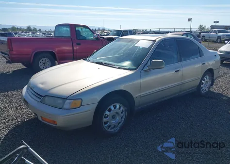 1994 Honda Accord Ex from USA, damaged, VIN JHMCD5555RC039292